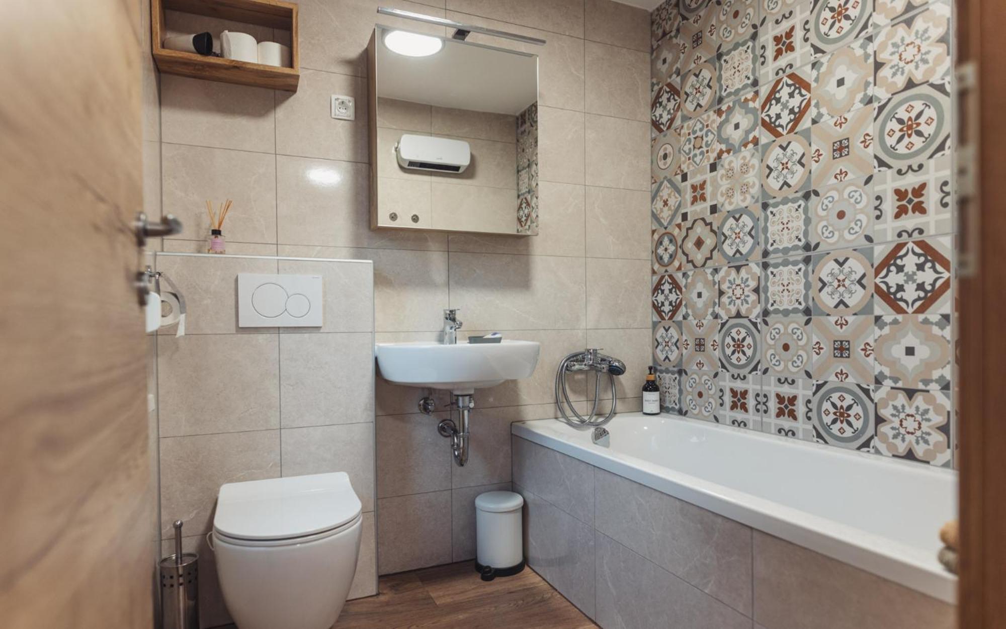 Apartma Hisa Na Ravnah With Hot Tub Pišece Dış mekan fotoğraf